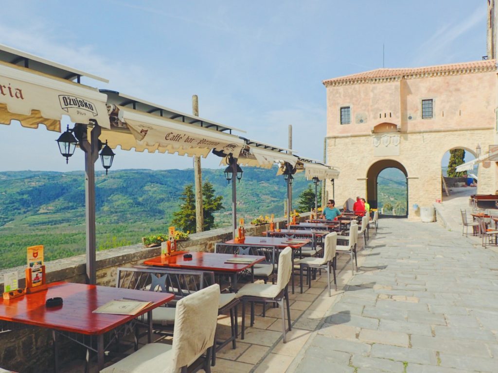 Montana Gallery Motovun Istria