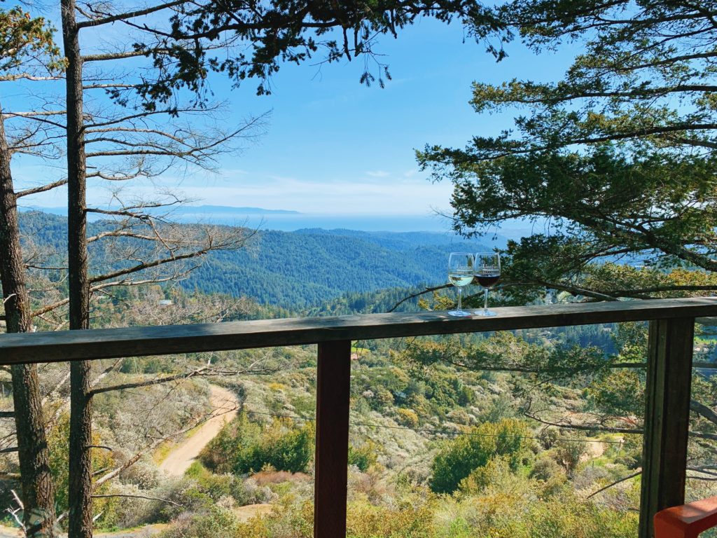 Glamping Vineyard Treehouse California