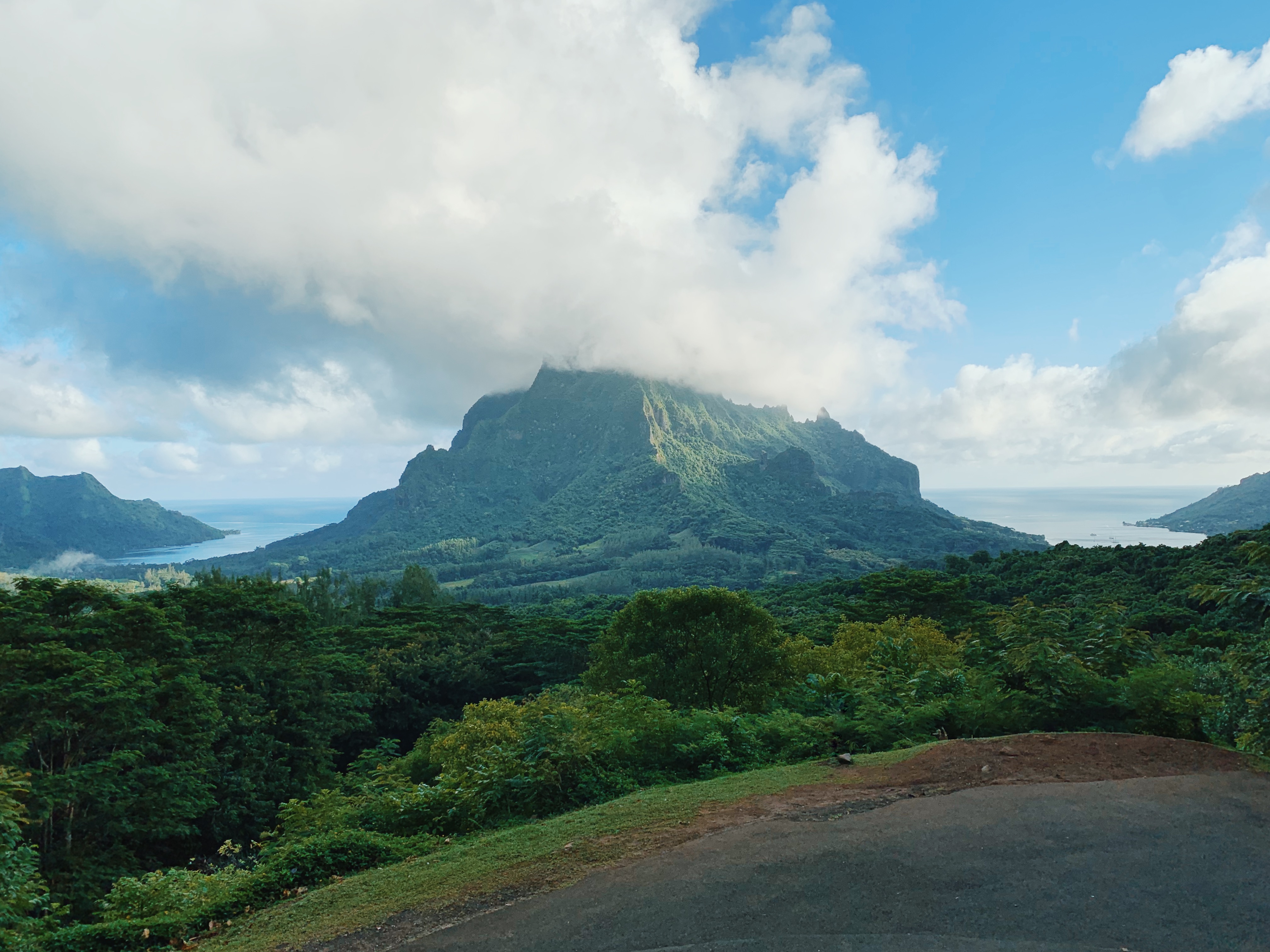 The Ultimate Moorea Travel Guide | The Wandering Blonde